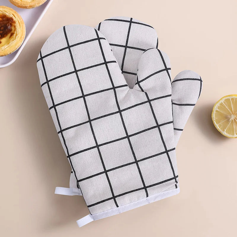 2Pcs Heat-Insulating Gloves Anti-Scald Microwave Gloves VelnoraUSA